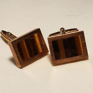 Hadley Men's Goldtone Tiger's Eye Cufflinks Bullet Back.  1.5x 0.75  in.     C26